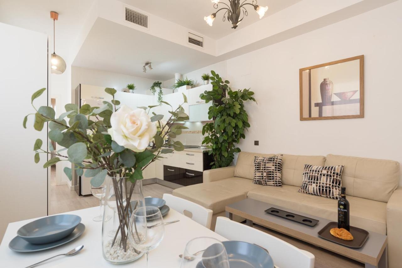Mlg - Apartamento Trinidad Con Parking Apartman Málaga Kültér fotó